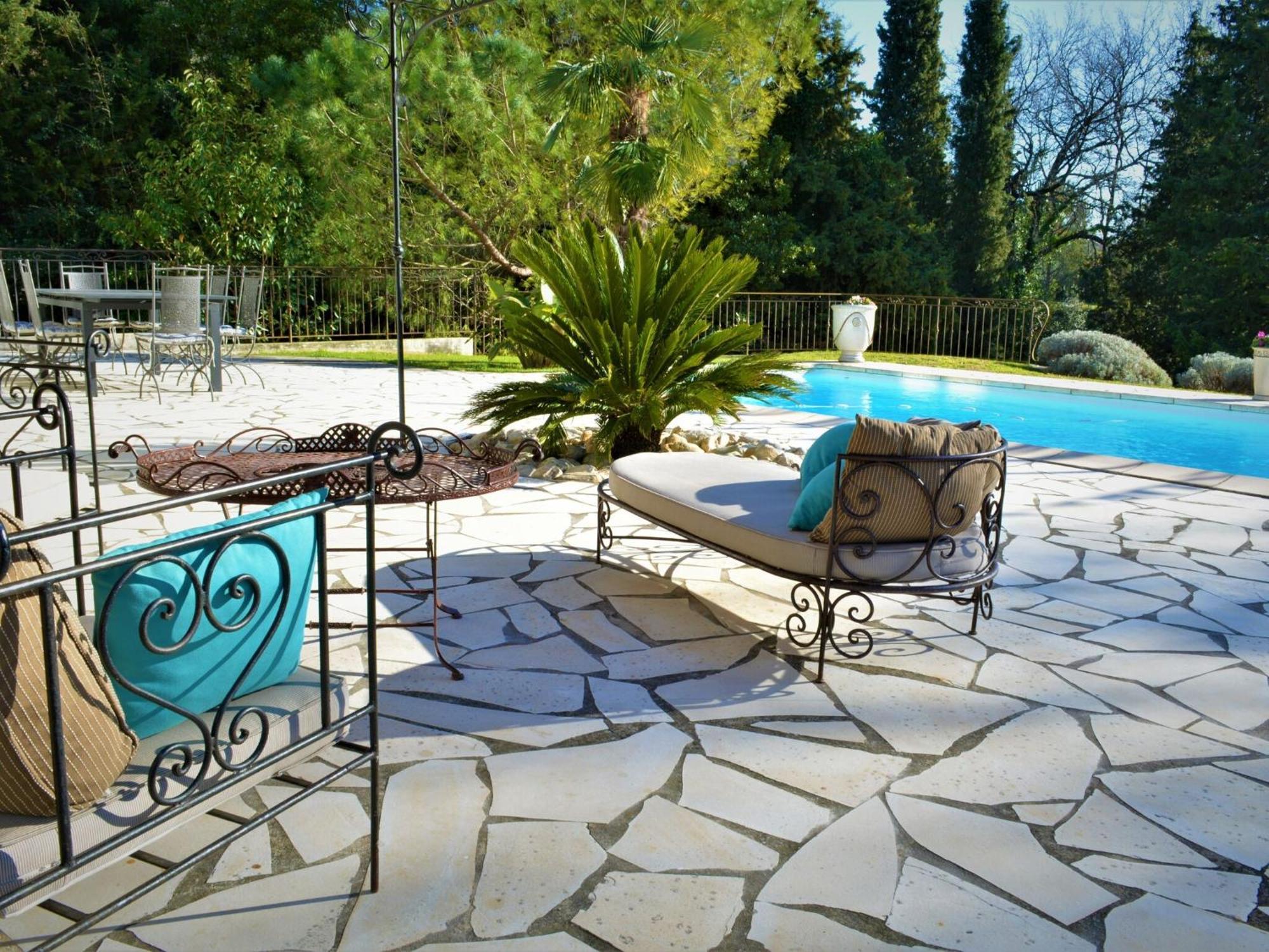 Peaceful Villa In Saint Paul De Vence With Pool Bagian luar foto