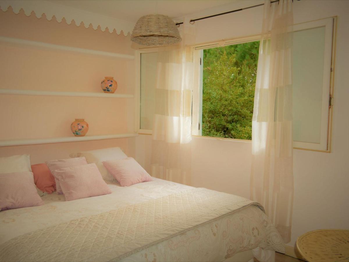 Peaceful Villa In Saint Paul De Vence With Pool Bagian luar foto