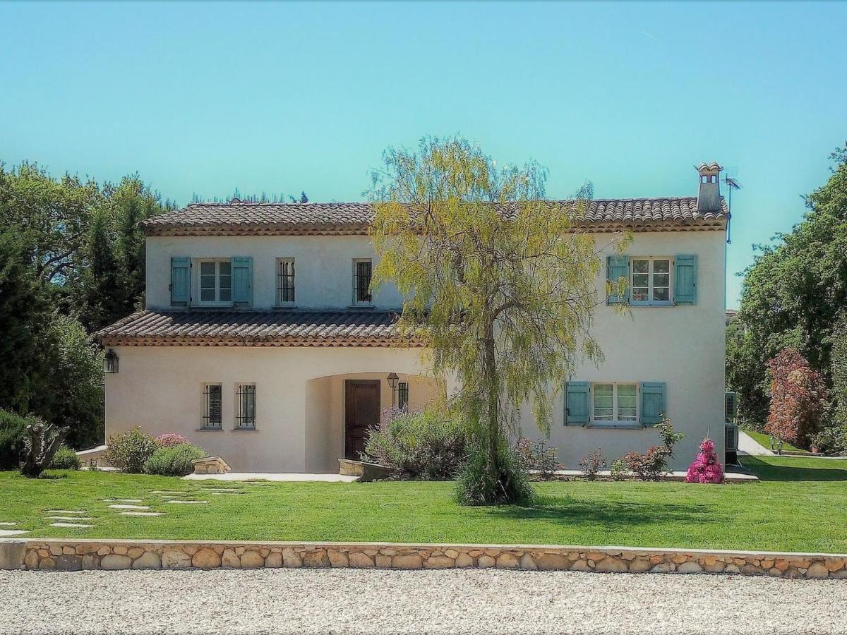 Peaceful Villa In Saint Paul De Vence With Pool Bagian luar foto